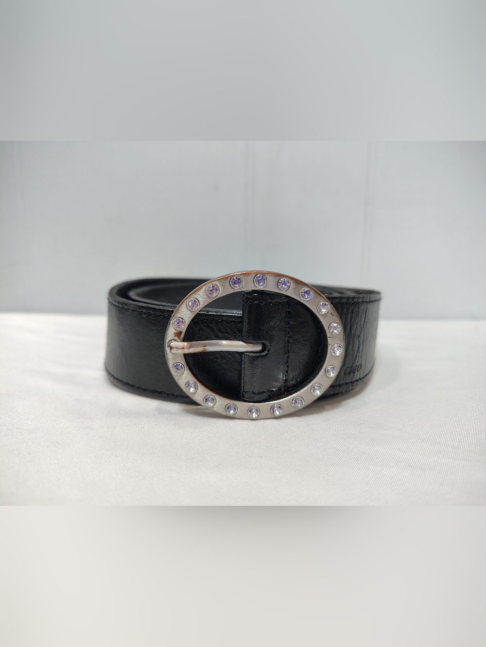 American Eagle Real Leather Belt Black Studded Rhinestone Circle Buckle 40.5”